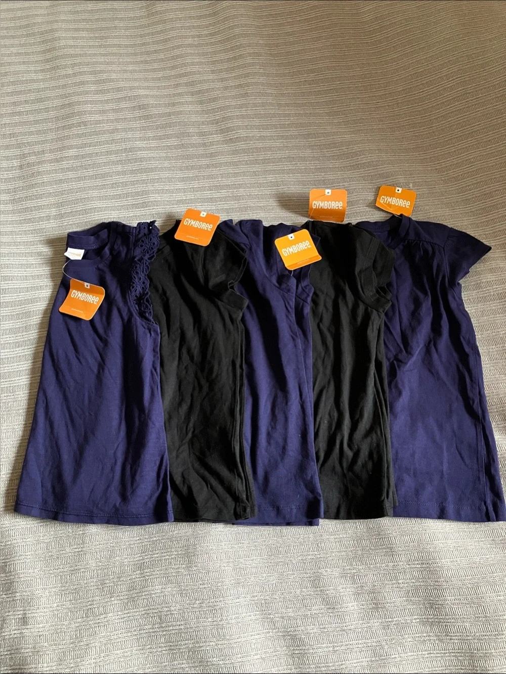 Gymboree Girls Navy and Black Short Sleeve Tee 5 Pack size 5-6.